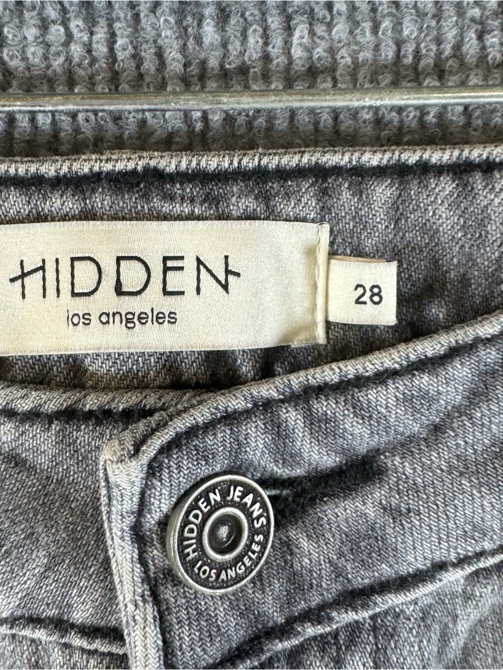Hidden Jeans Nori Wide Leg Crop Grey Denim NWT Exposed Button Raw Hem 90s Skater - Picture 3 of 9